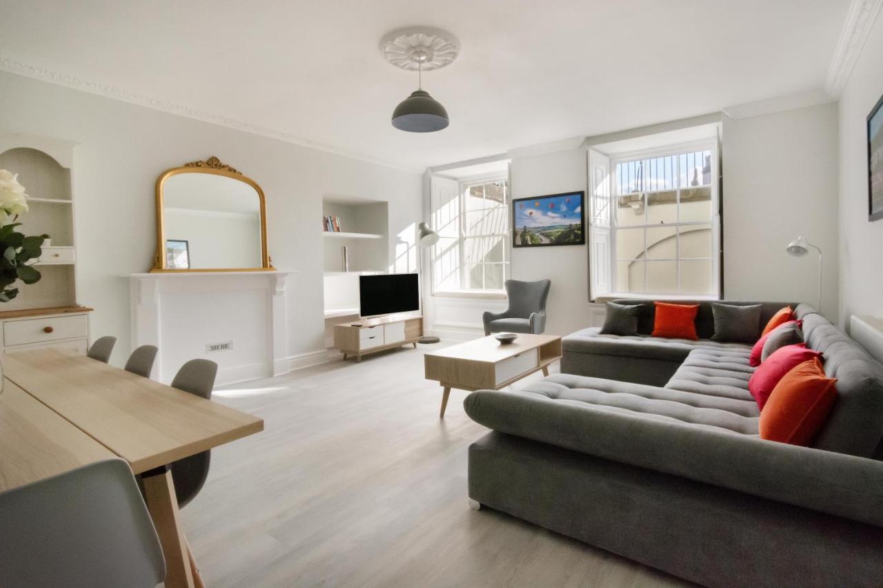 Free Parking! Very Large 2 Bedroom Clifton Flat Bristol Exterior photo