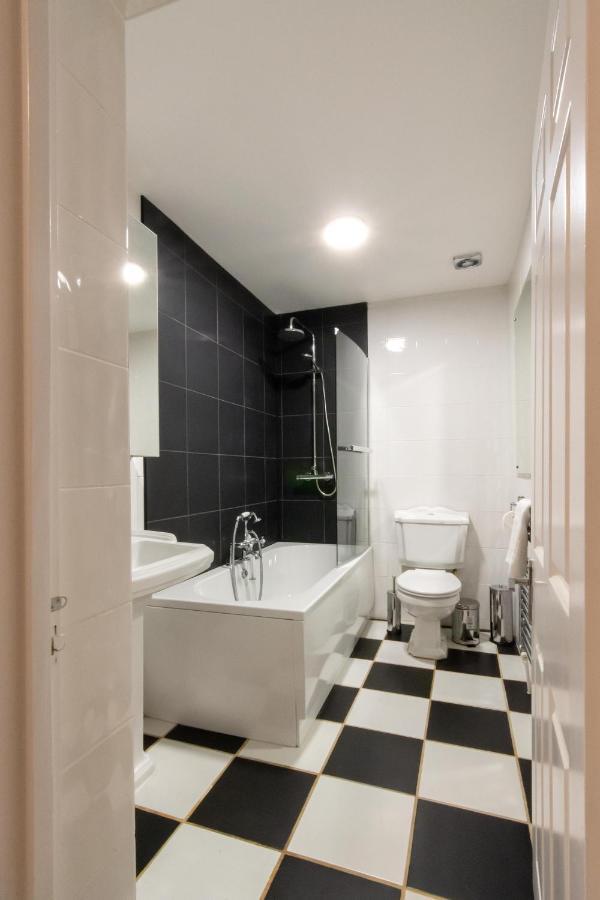 Free Parking! Very Large 2 Bedroom Clifton Flat Bristol Exterior photo